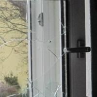 Einbruchschutz - Sicherheitsfolie + Zusatzsicherungen für Fenster & Türen